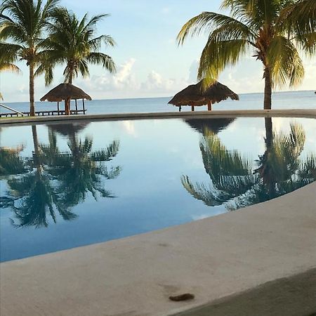 Front Beach Private Room With Shared Bathroom 坎昆 外观 照片